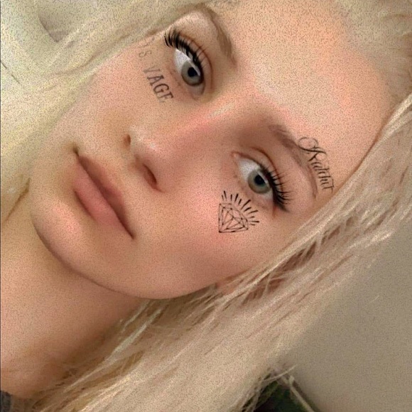 Meet your Posher, Akira - Picture 1 of 1